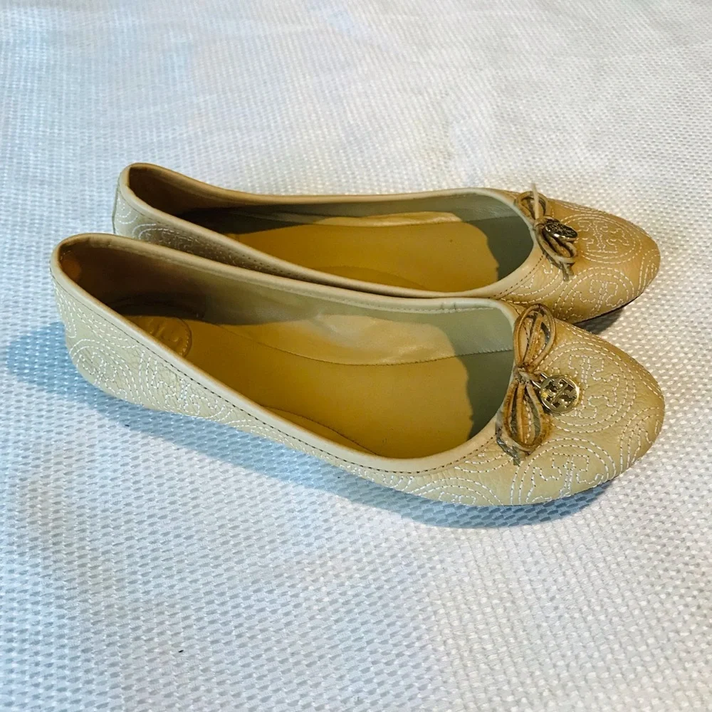 Tory Burch Tan Flats with Bow and Metallic‎ Charm